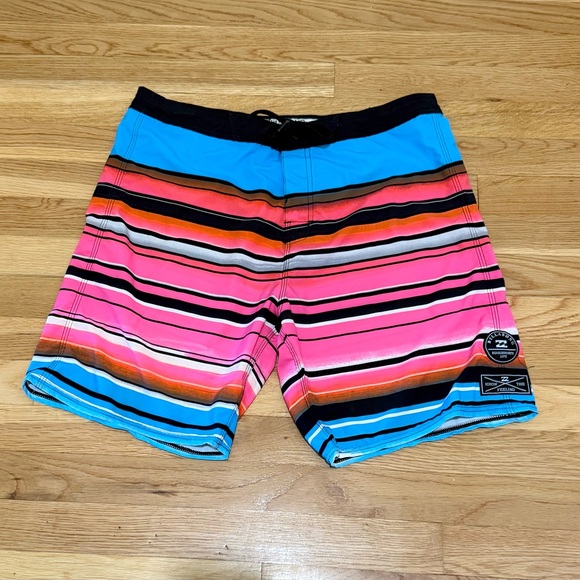 Billabong Platinum X PX3 Men's Board Shorts Size 33 Pink Stretch Surf Wear - Picture 2 of 6